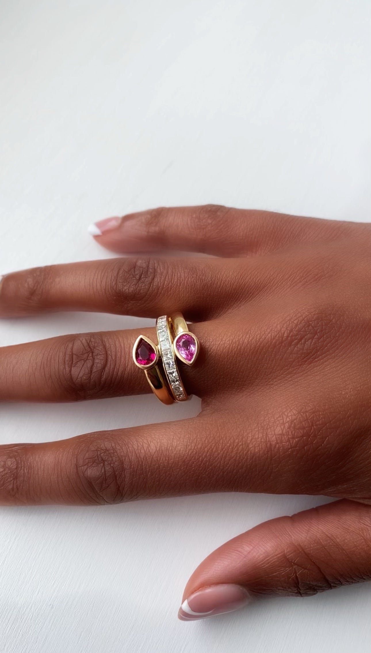 Le Cercle Serpent Ruby Double Ring