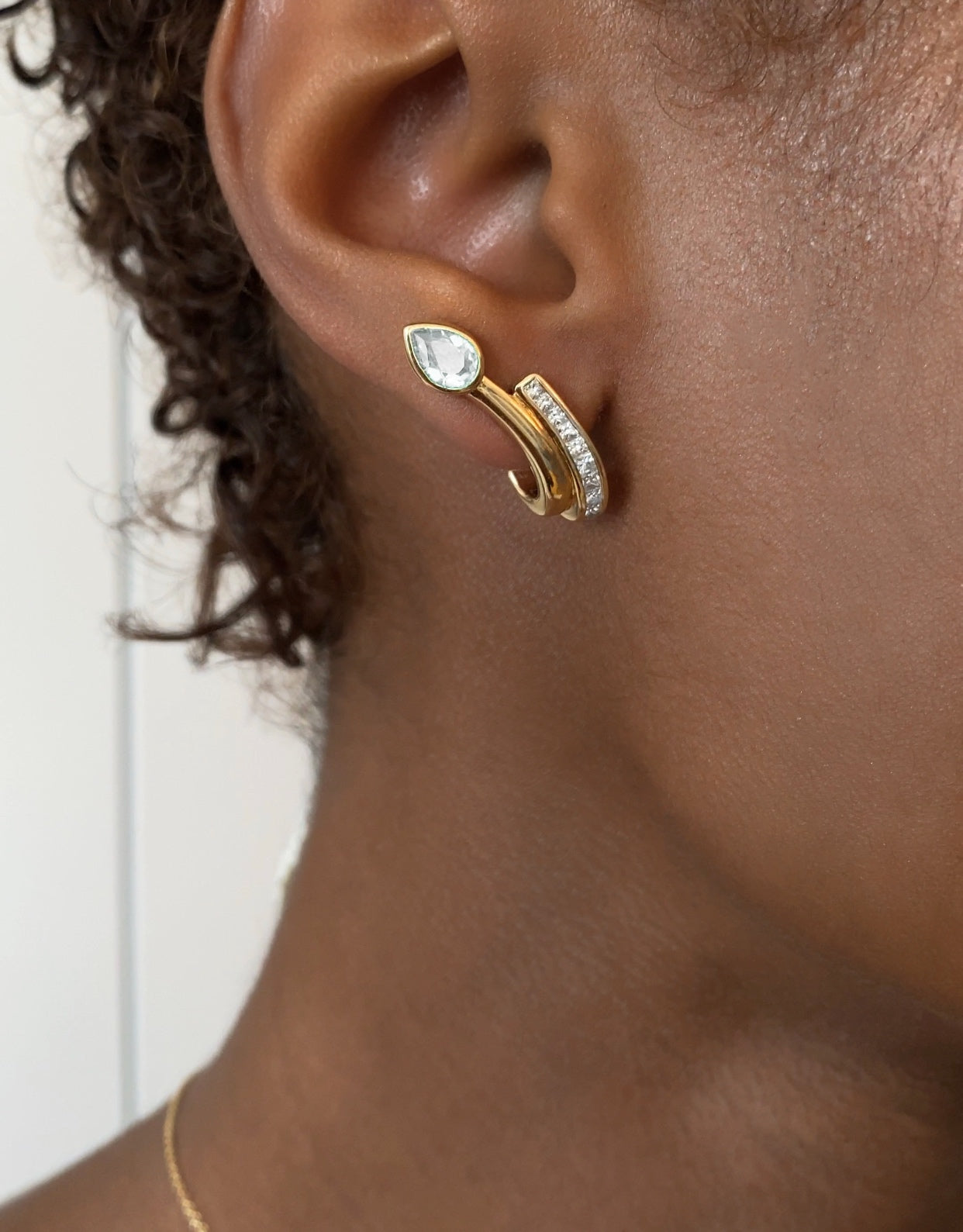Le Cercle Diamond Serpent Ear climbers